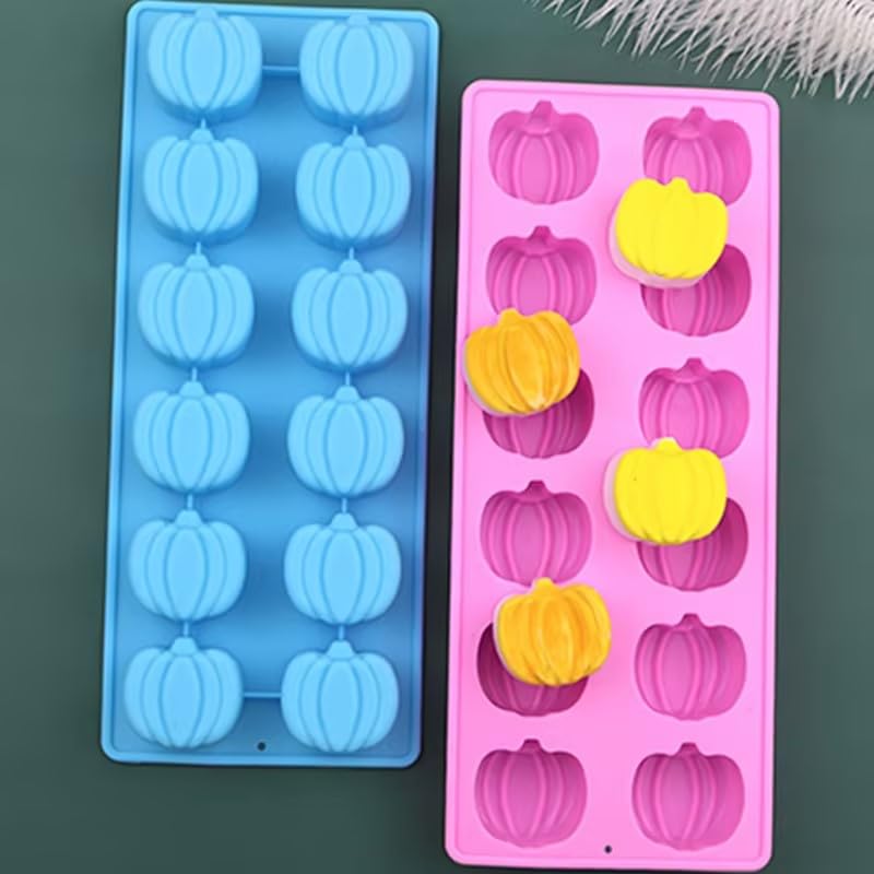 1Pc Slicone Candy Molds Mini Thanksgiving Silicone pumpkin chocolate mold Thanksgiving Maple Leaf Shaped Fall Candy Chocolate Mold for Making Pumpkin Candy, Chocolate, Cake Decoration (Random)