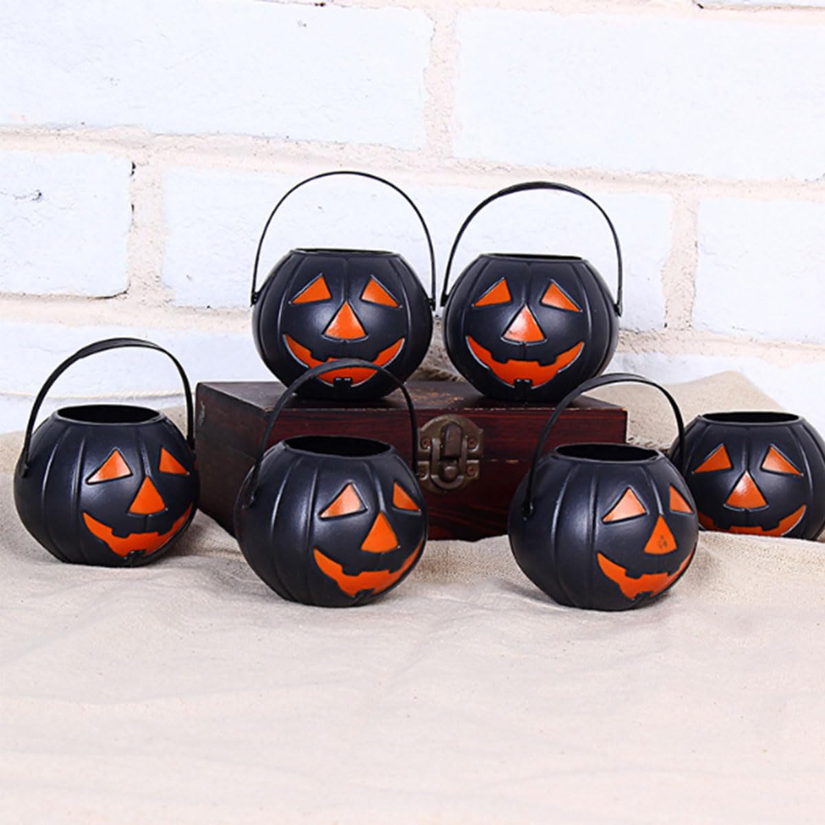 Wepetyo 24 Pcs Mini Halloween Buckets,Plastic Pumpkin Buckets Witch/White Ghost/Pumpkin Shape-Candy Holder Pot with Handle for Halloween Party Supplies
