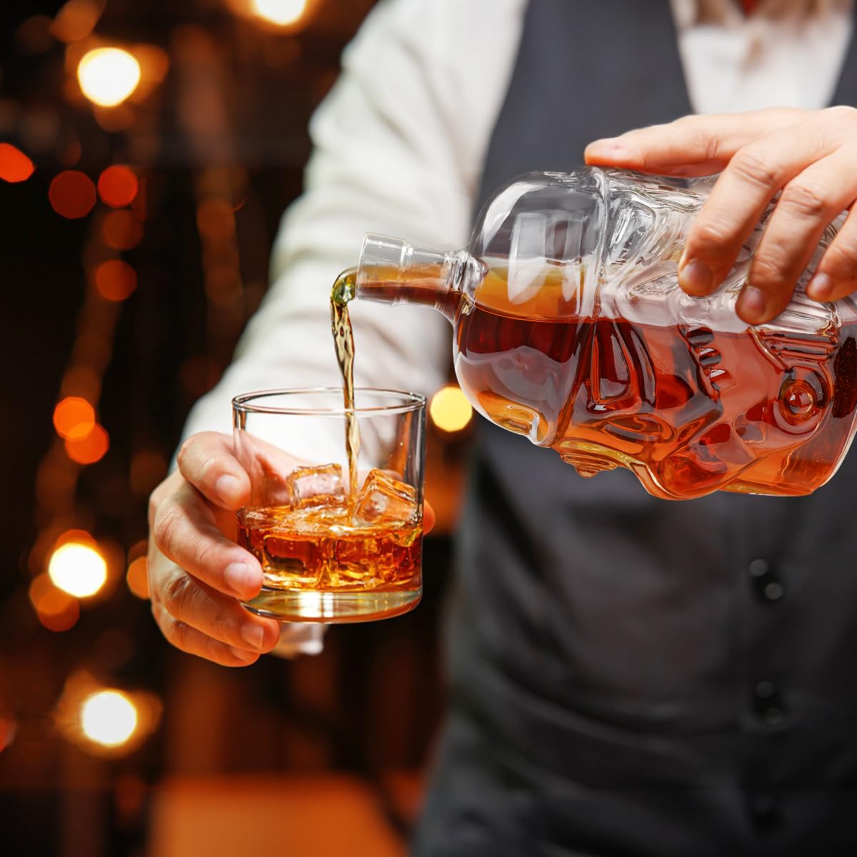 Whiskey Decanter With 2 Glasses, Transparent Creative Flask Carefe Decanter for Brandy, Scotch, Bourbon, Vodka, Liquor Christmas Gift for Men,Dad,Husband,Boyfriend