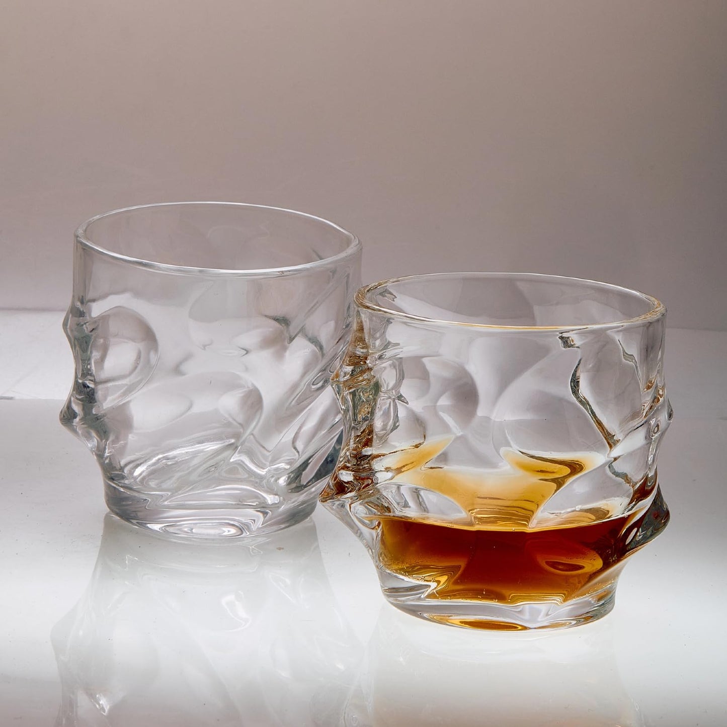 Xihangsolo Whiskey Glasses, Japanese Crystal Whisky Glass, Crystal Whiskey Glasses, Bourbon Glasses Set, Gifts for Men Wine Glass Set (2pcs)
