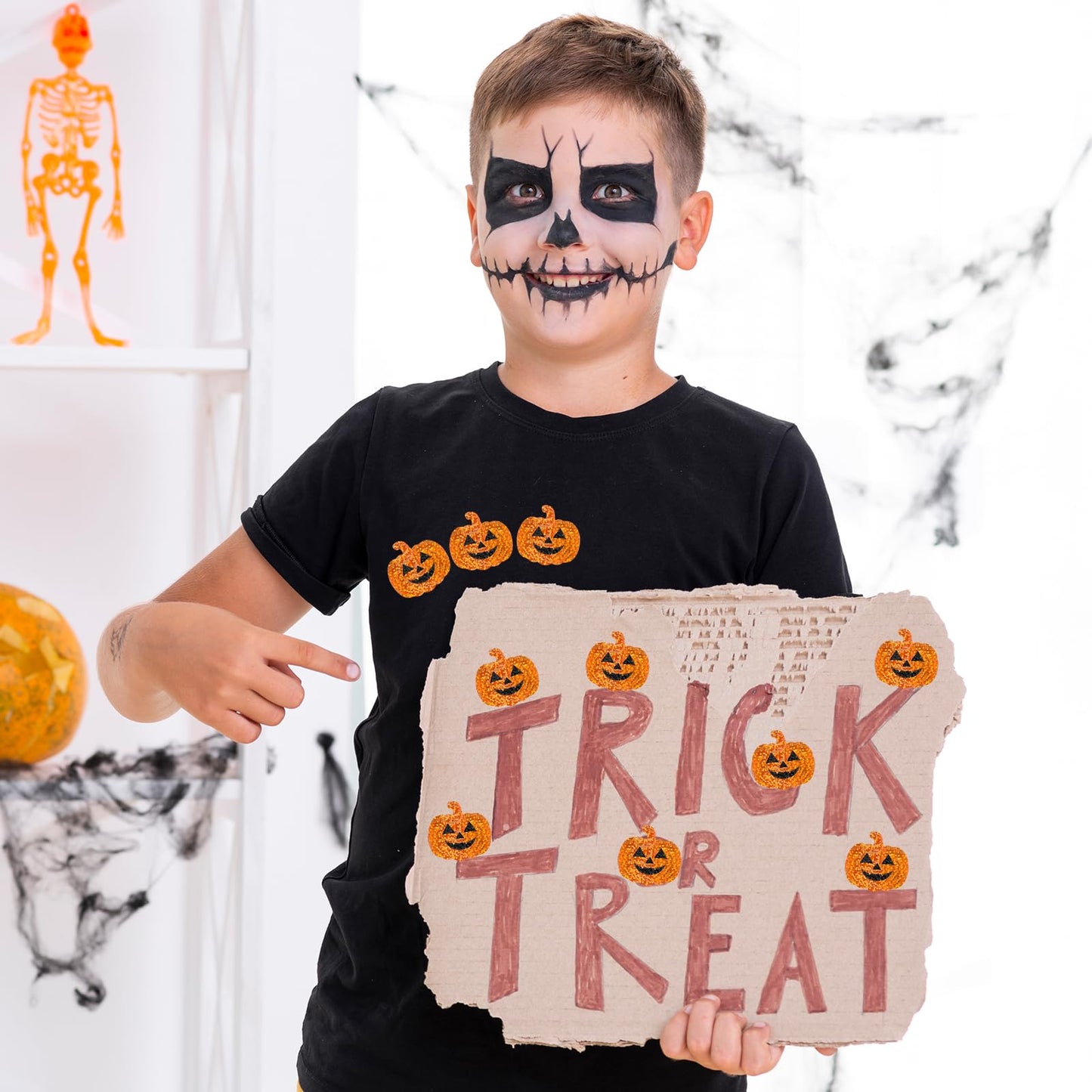 Whaline Halloween Pumpkin Stickers Roll Laser Pumpkin Shape Waterproof Decals Orange Sparkly Self-Adhesive Stickers for Halloween Party Envelope Scrapbook Decor, 500Pcs