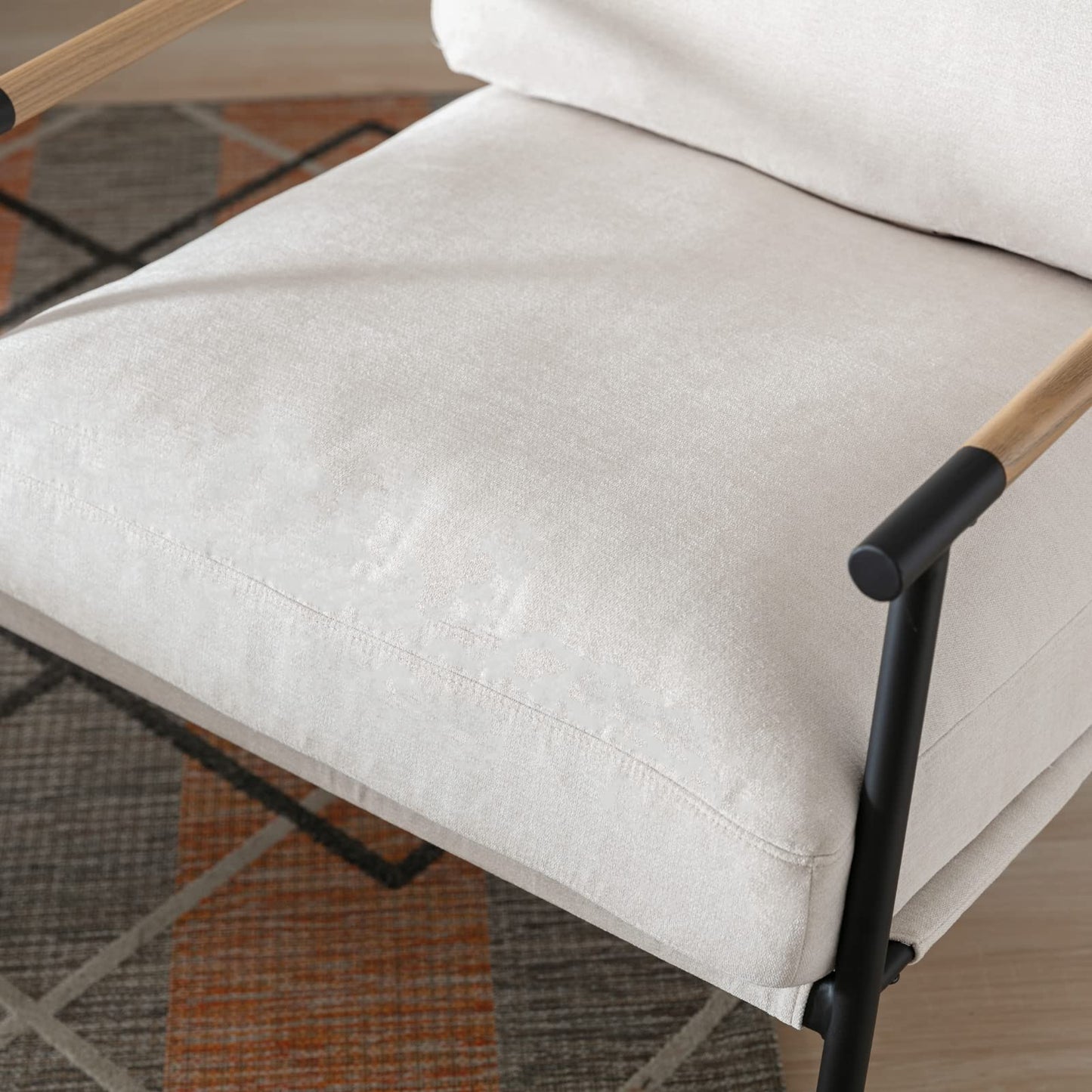 Ya-Home Mid-Century Accent Chair, Soft Armchair Chenille Fabric Lounge Chair with Black Metal Legs, Upholstered Leisure Chair for Living Room Bedroom Reception Room, 1PC, Beige