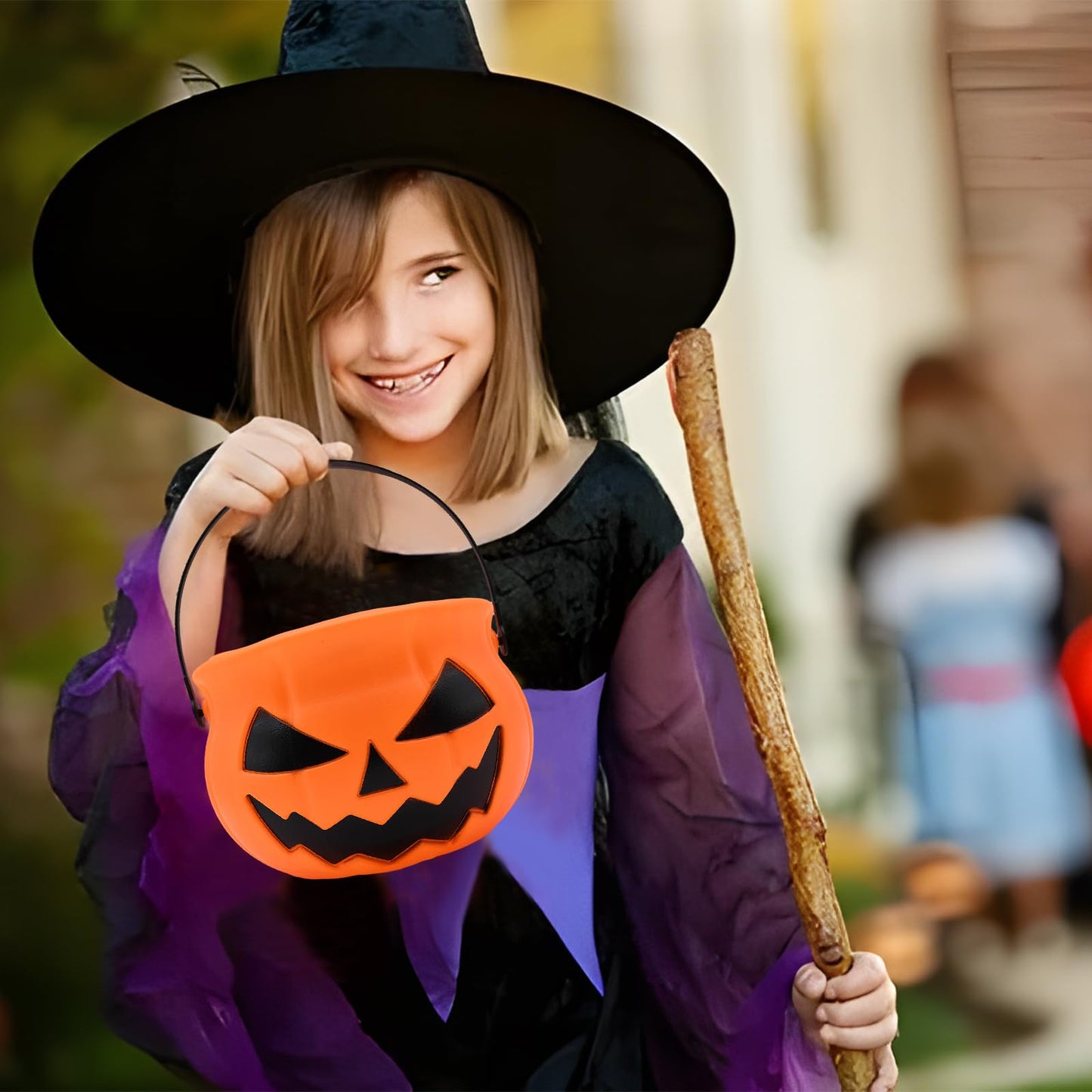 5 Pcs Halloween Pumpkin Candy Buckets - 5 Sizes Plastic Jack-O'-Lantern Sweet Snack Pails with Handles, Trick-or-Treat Candies Collection Party Favors, Halloween Goodie Bag Fillers for Kids