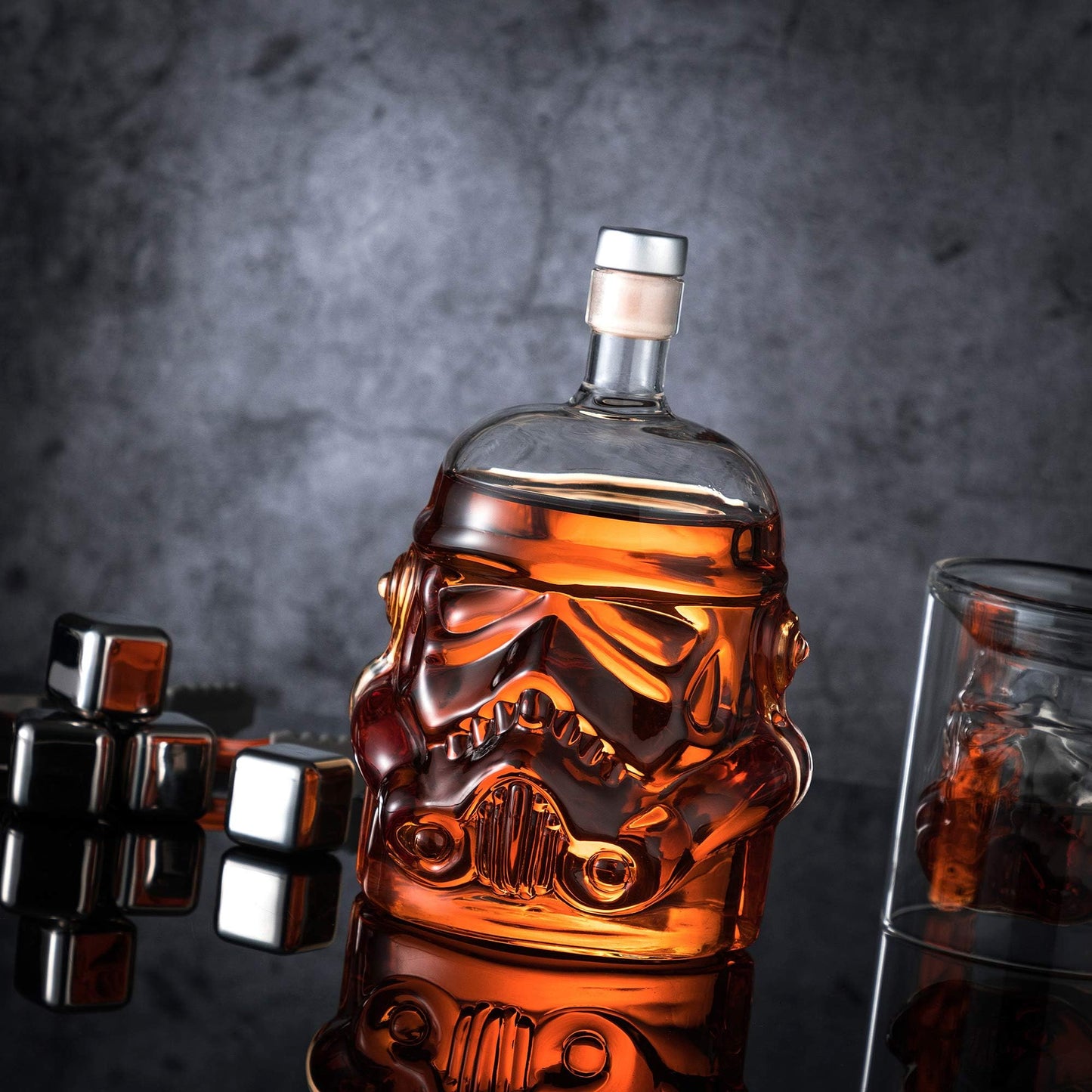 Whiskey Decanter Set Transparent Creative with 4 Glasses,Whiskey Flask Carafe Decanter with 4 Whiskey Stones and Tong,Whiskey Carafe,Glasses for Brandy,Scotch,Vodka,Gifts for Dad,Husband,Boyfriend