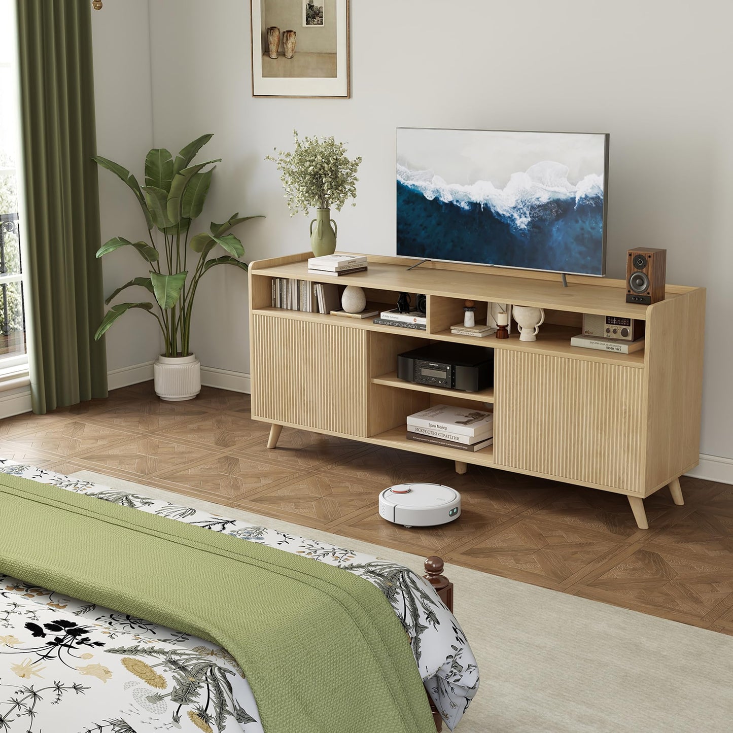 55'' TV Stand for 65 Inch, Fluted Modern TV Stands for Living Room with Sliding Doors and Adjustable Shelf, Entertainment Center with Storage Media TV Console Table for Bedroom (Natural Oak)
