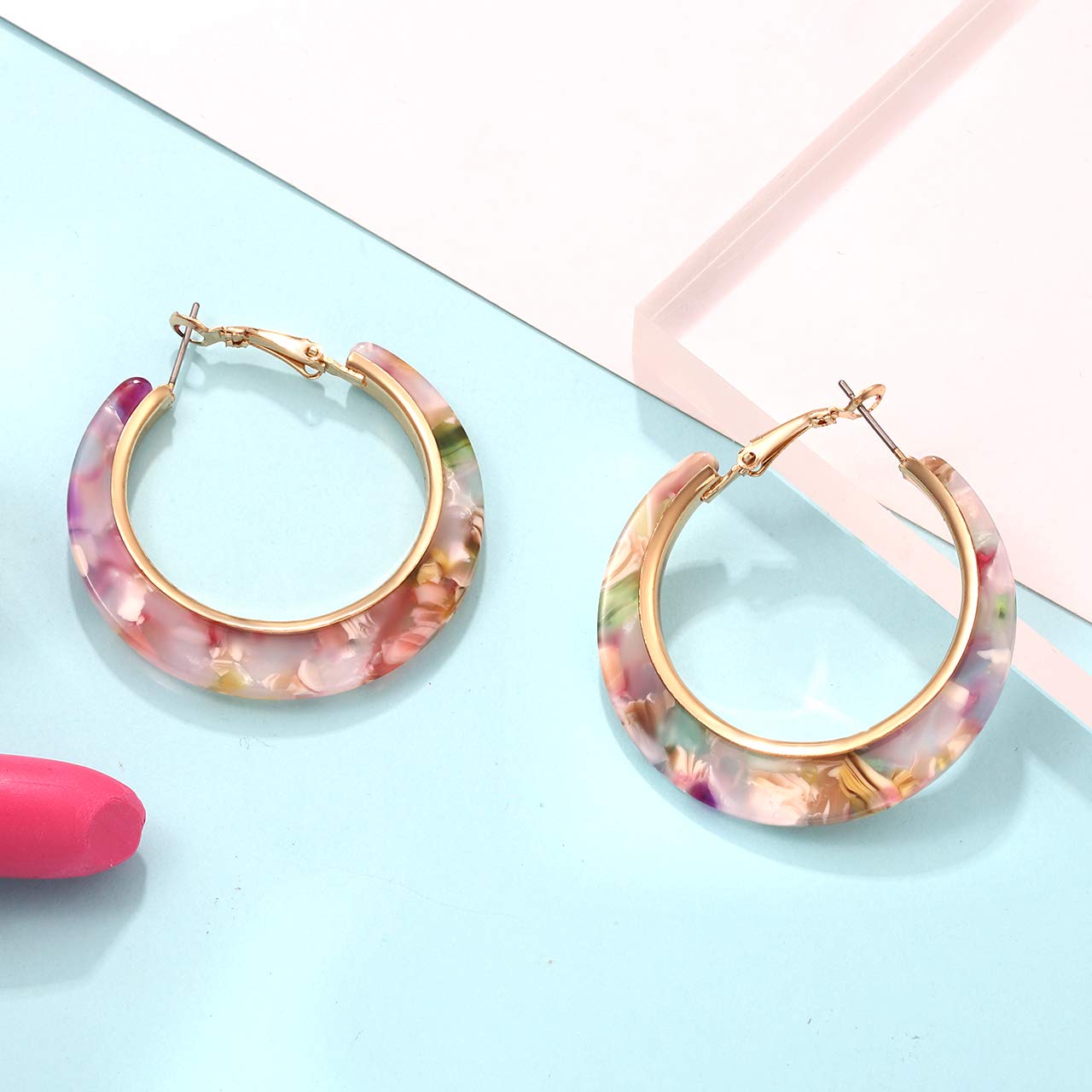 XOCARTIGE Acrylic Hoop Earrings for Women Pink Floral Earring Summer Beach Earrings Fashion Accessories Beach Jewelry for Women (Pink Flower)