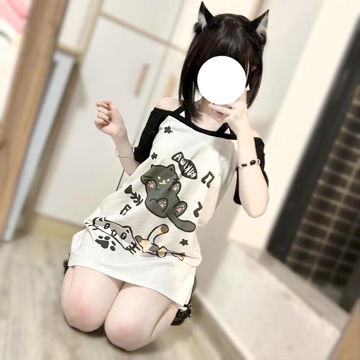 Y2k Kawaii Shirts for Women Cartoon Graphic Tees Off Shoulder Cutecore Shirts Harajuku Fashion Gothic Tops (Black,Small)
