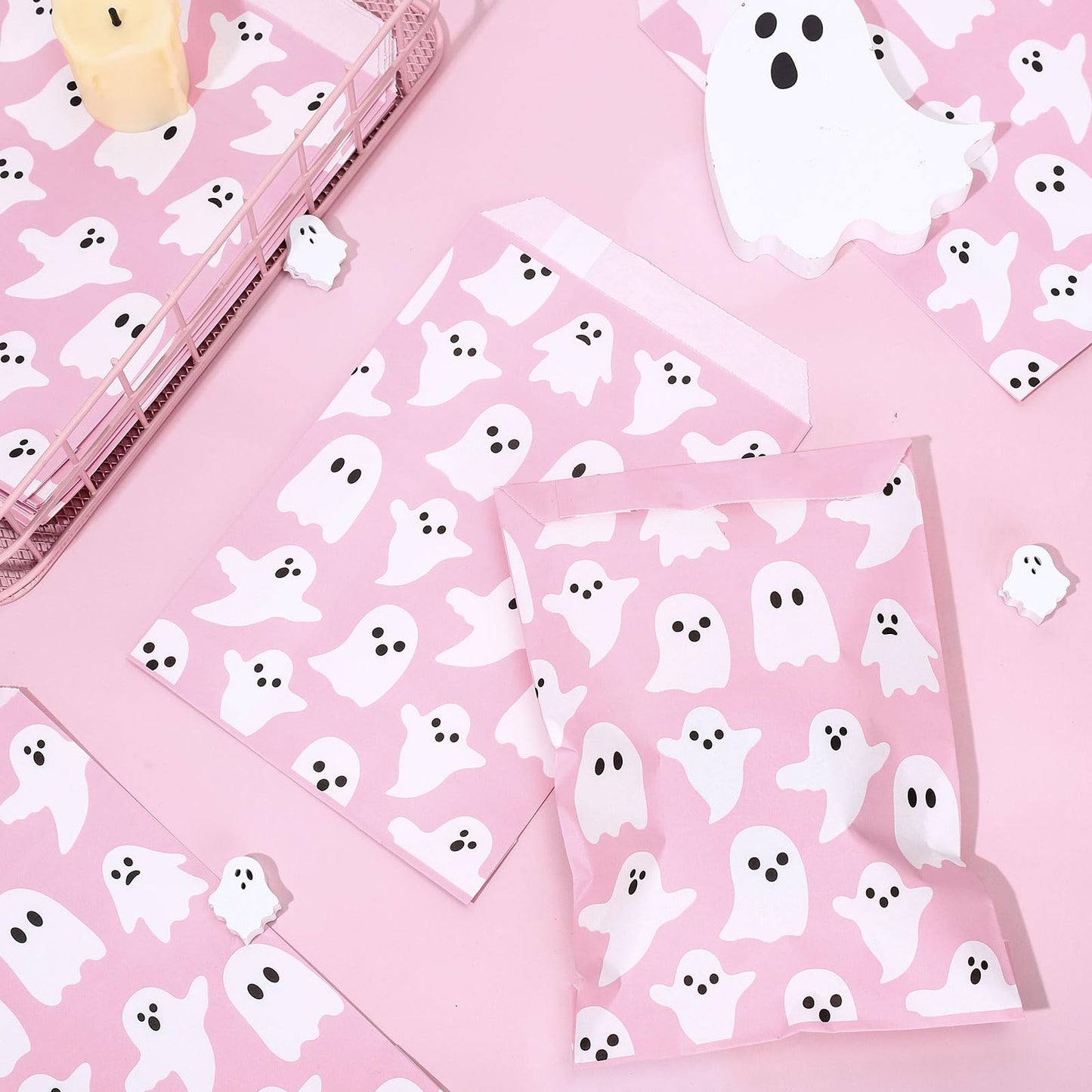 Whaline 100Pcs Halloween Treat Bags 5 x 7.3in Pink White Ghost Candy Goodie Bags Cute Party Favor Snack Bag Buffet Paper Bag for Chocolate Cookie Goodies Party Favor