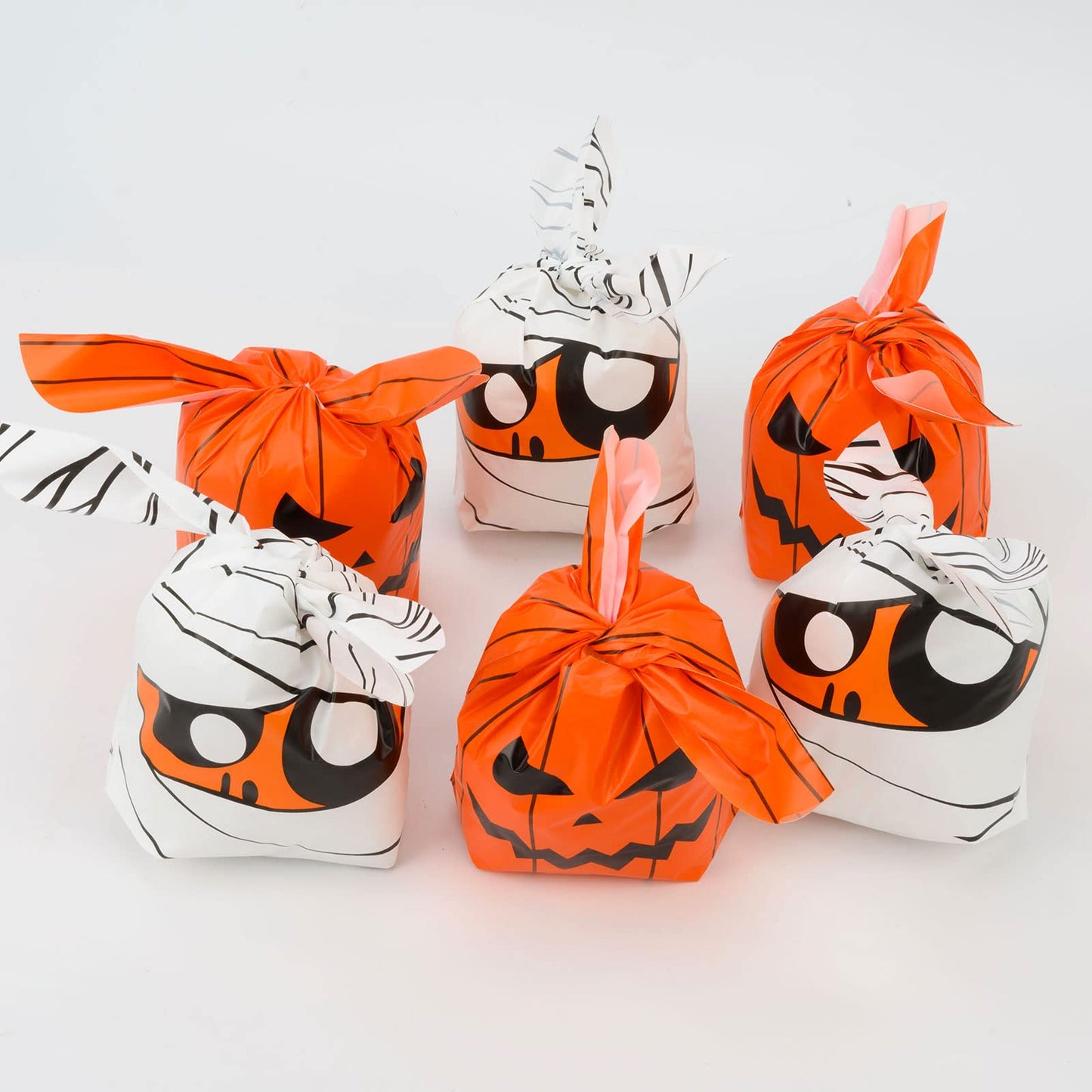 100PCS Halloween Treat Bags: Cute Rabbit Ear Small Halloween Cookies Plastic Gift Bags for Party Decoration Supplies
