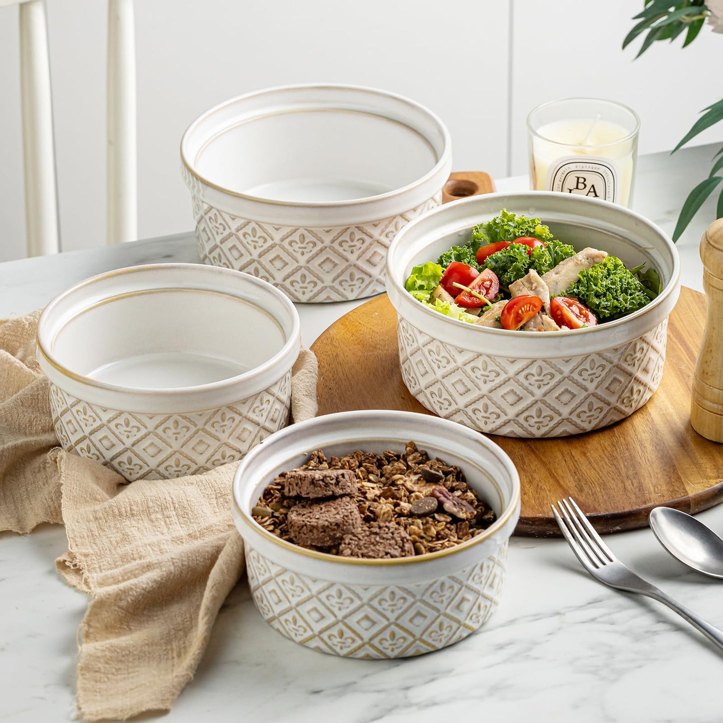 28 Oz Cereal Bowls Set with Lids, Ceramic Salad Bowls for Kitchen, Preparing, Camping, Office Lunch, 6 Inch Porcelain Ramekins Soup Bowls with Airtight Lids set of 4, Housewarming Present, Beige
