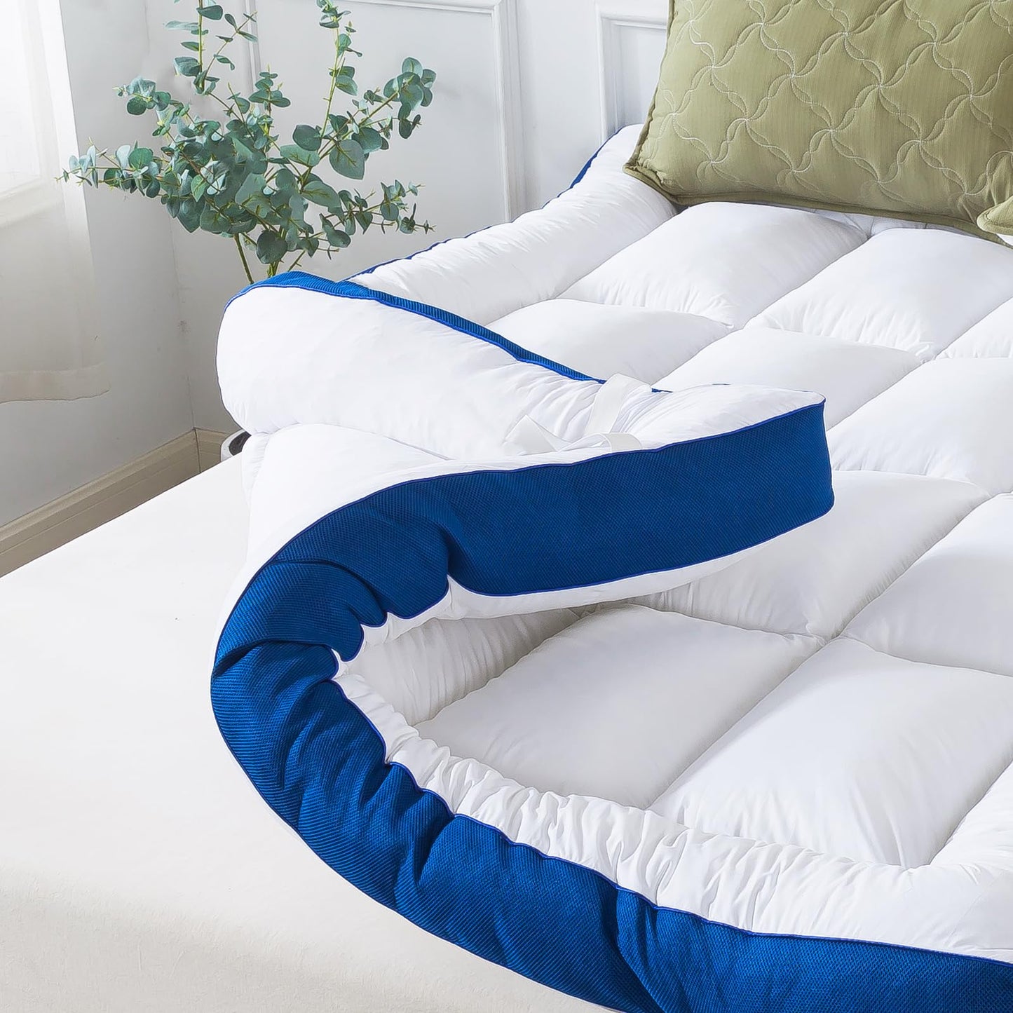 WhatsBedding 5 Inch Memory Foam Queen Mattress Topper 100% Cotton Top, Filled with Breathable & Soft Memory Foam Pillow Top,4 Elastic Straps, 80x60x5 Inch, Queen