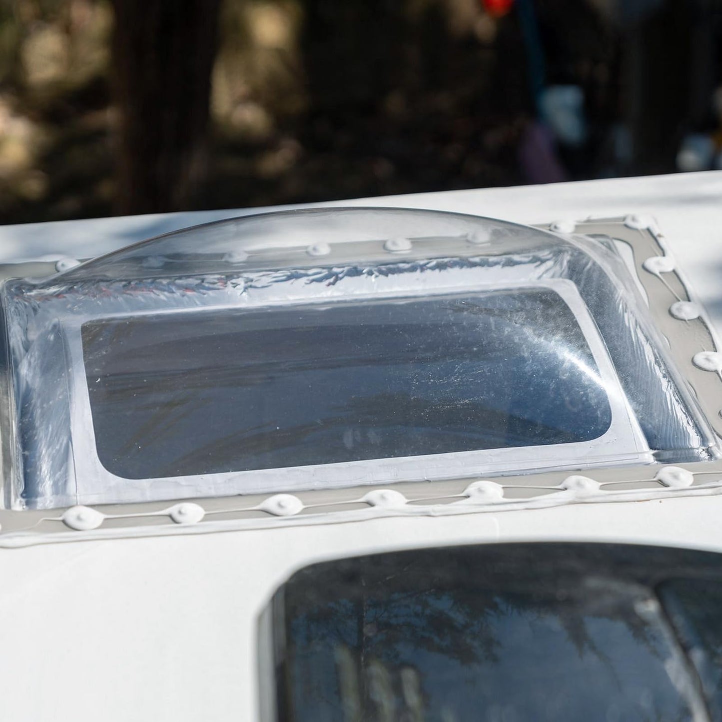 XMK 18" x 26" RV Skylight Replacement Cover for Camper Trailer Motorhome Roof, RV Shower Skylight Cover Outer Dome Fit 14" x 22" Openings, Impact Resistant, Clear
