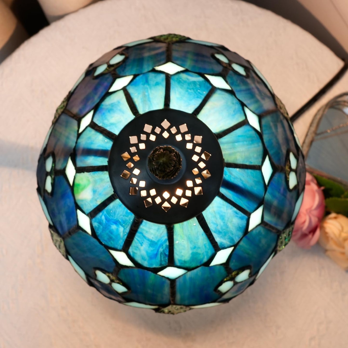 wecrejoni Tiffany Lamp Bedside Table Lamp-Nightstand,Stained Glass Lamp for Bedroom Dorm Living Kitchen, Aesthetic Cute Home Decor Gift (OFU1158)