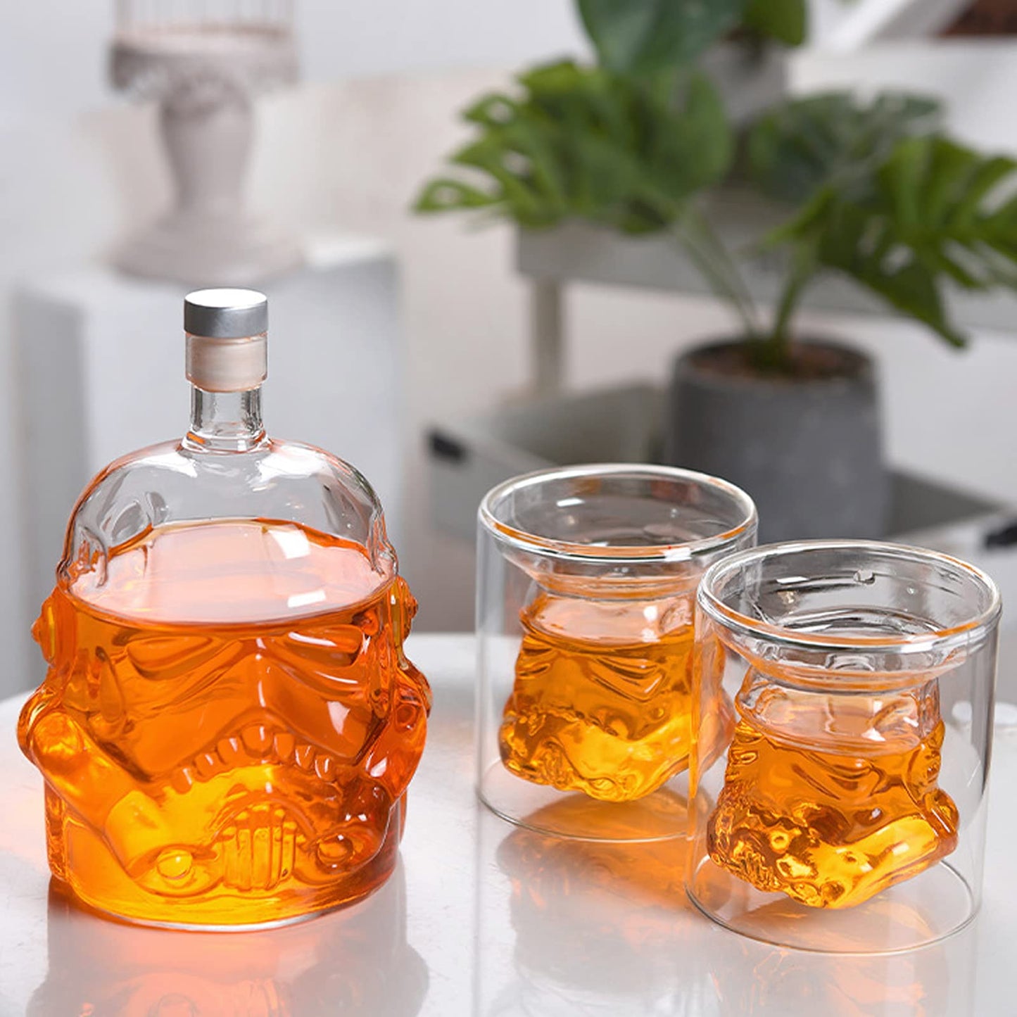 Whiskey Decanter with 2 Glasses, Whiskey Decanter Set, Father's Day Gifts, Husband Or Dad Birthday Gift, Whiskey Carafe for Wine, Liquor, Scotch, Bourbon, Brandy - 750ML