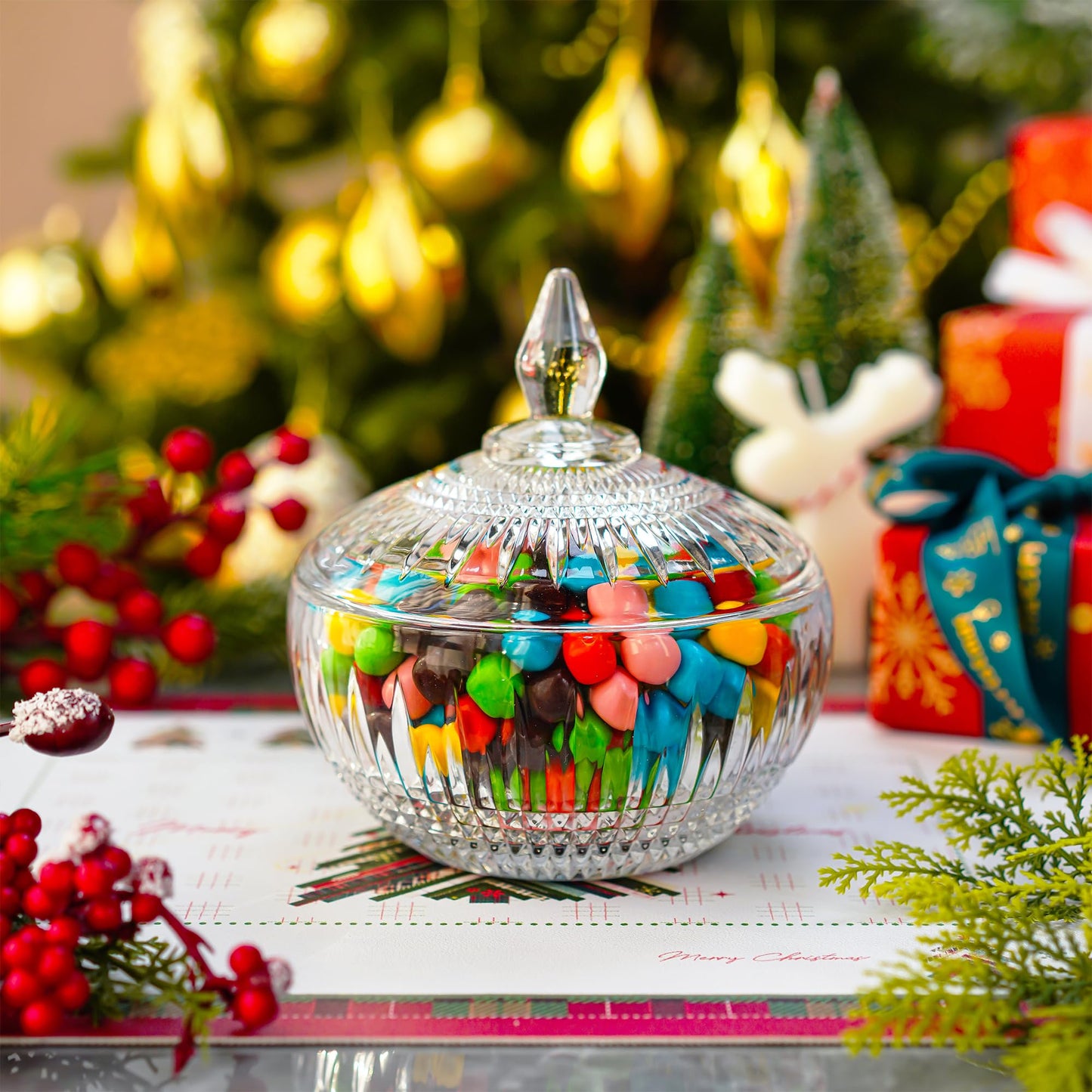 600ml/21oz Large Glass Candy Dish with Lid,Clear Crystal Candy Jar with Lid,Decorative Glass Jar for Buffet, Party, Wedding, Home Decoration,Dishwasher Safe
