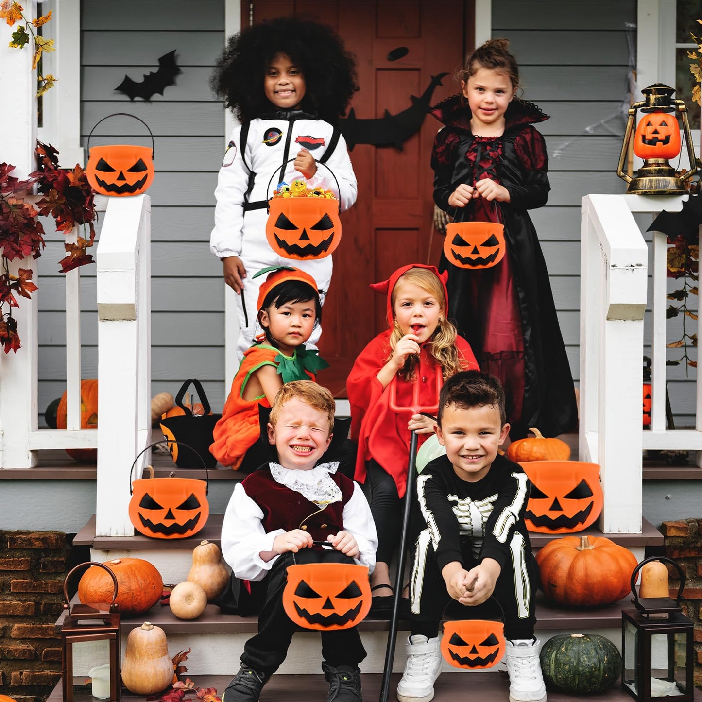 5 Pcs Halloween Pumpkin Candy Buckets - 5 Sizes Plastic Jack-O'-Lantern Sweet Snack Pails with Handles, Trick-or-Treat Candies Collection Party Favors, Halloween Goodie Bag Fillers for Kids