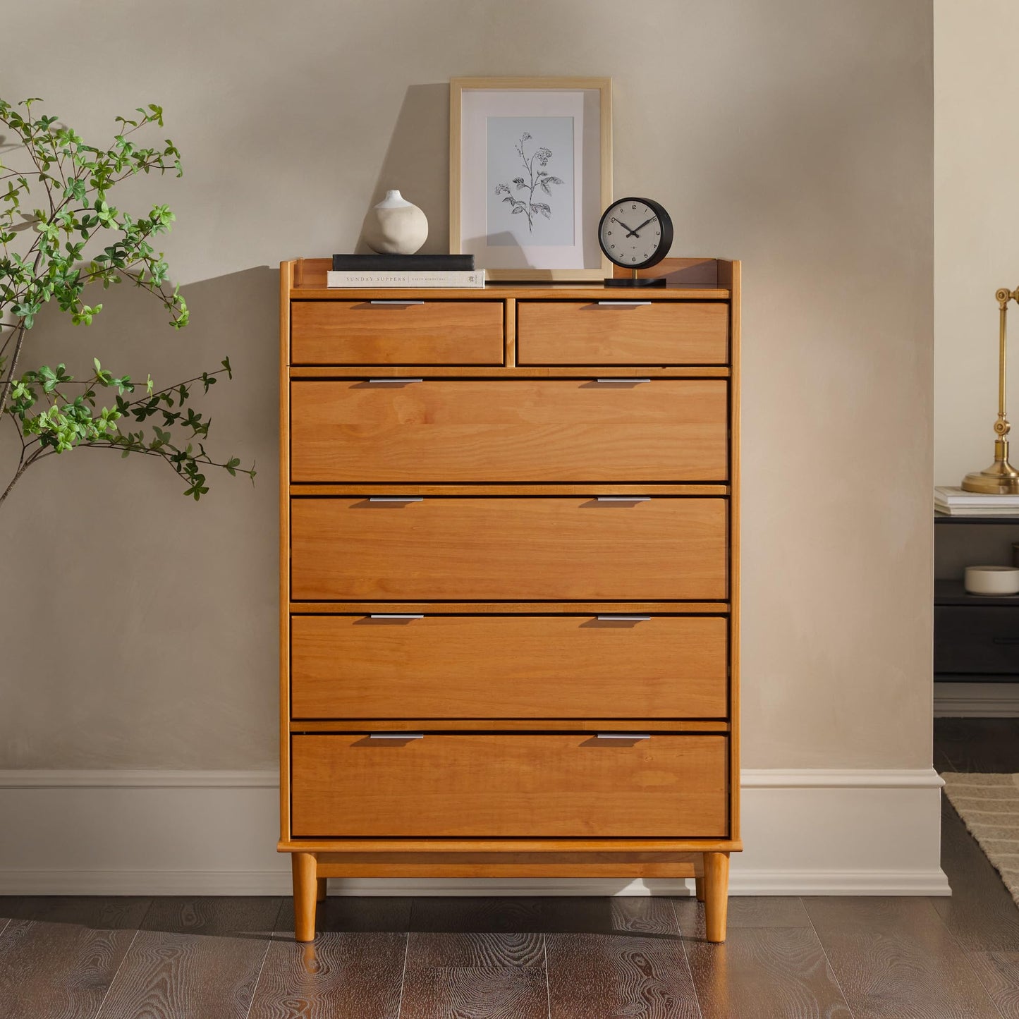 Walker Edison Blythe Mid-Century Modern Tray-Top Solid Wood 6-Drawer Dresser, 30 Inch, Caramel-T