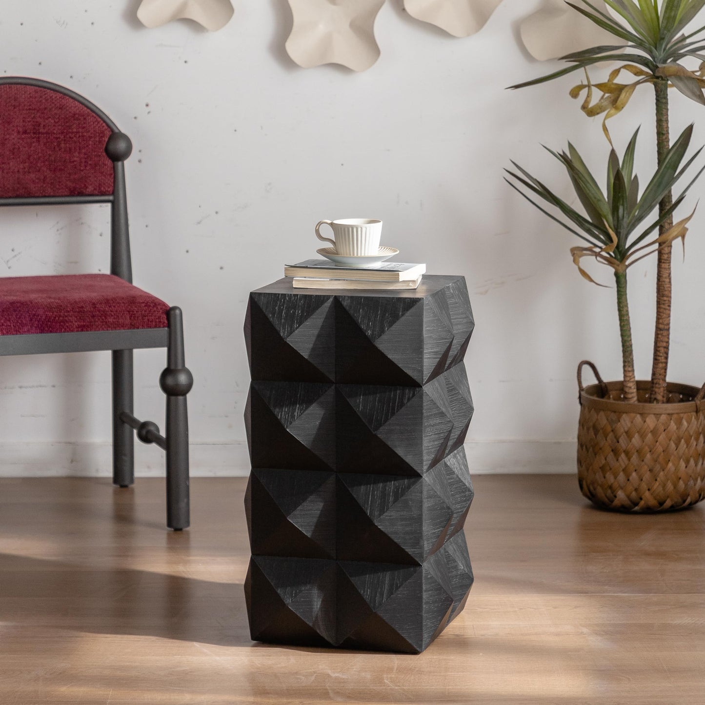 23.62" Modern Boho Side Table, Wooden Three-Dimensional Relief Coffee Table for Apartment bedrooms and Offices Black