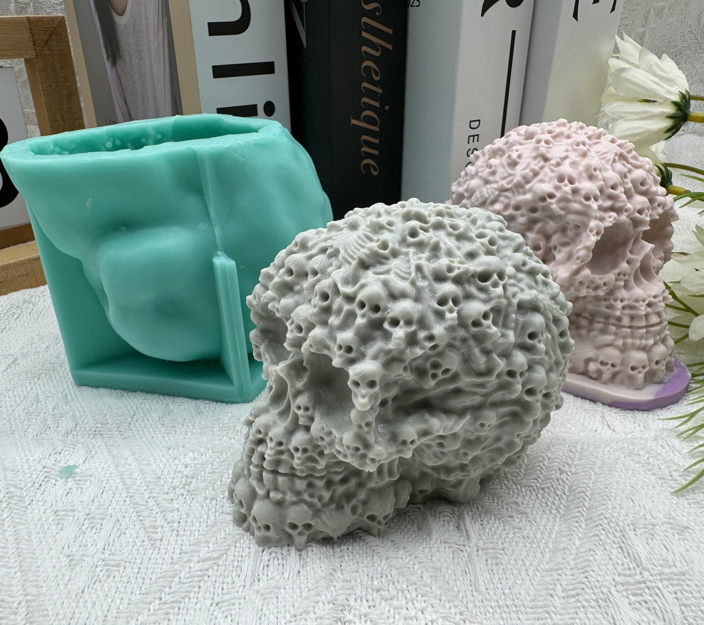 3D Skull Skeleton Silicone Candle Mold,Halloween Decorations Plaster Epoxy Resin Craft Molds,DIY Silicone Mould for Candle Wax Soap Chocolate Cake Making,New Popular Candle Moulds