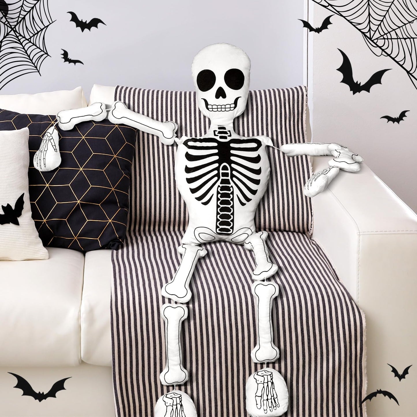 Wonderjune Halloween Skeleton Pillows Realistic Skull Shaped Decorative Gothic Pillow Human-Shaped Plush Stuffed Soft Pillow for Halloween Sofa Bed Home Couch Decor(Classic)