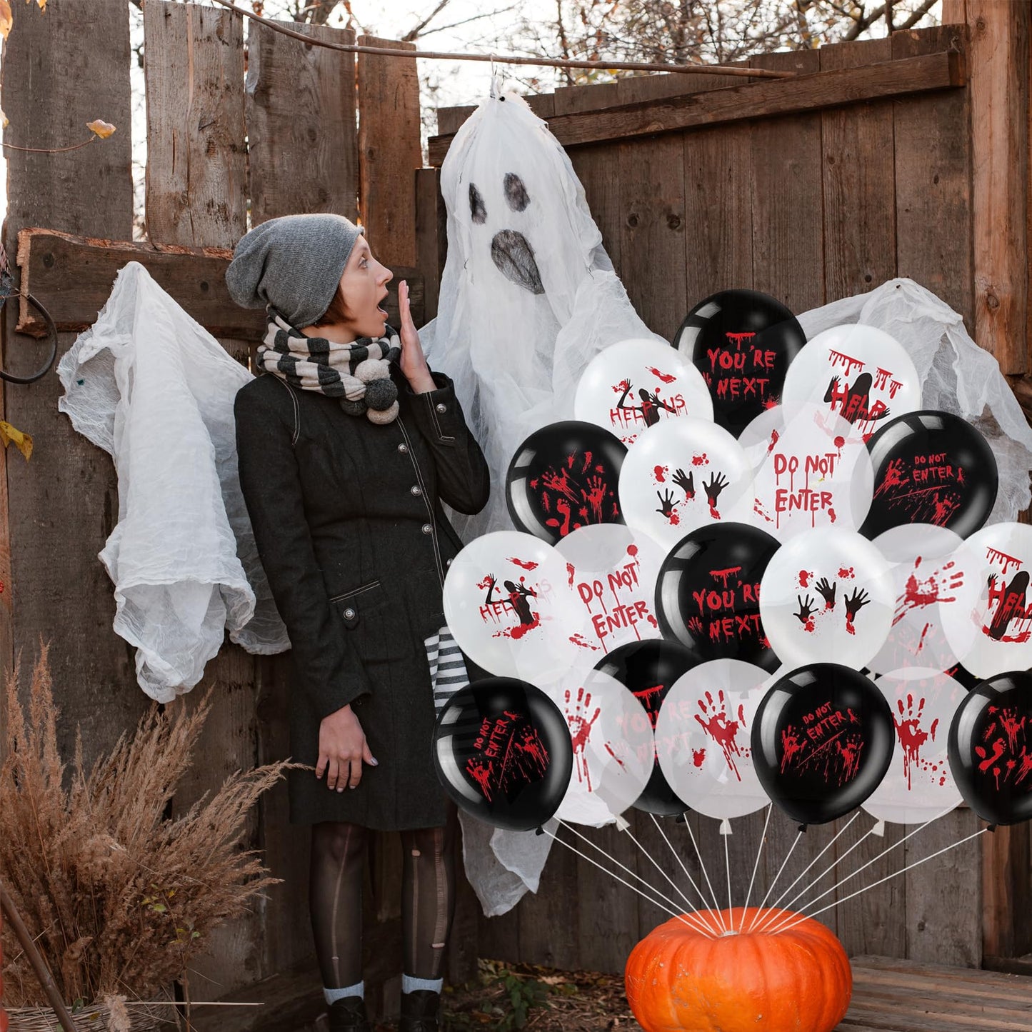 54PCS Halloween Balloons Bloody Balloons Black White Red Blood Splatter Balloons Handprint Latex Balloons Horror Zombie Latex Balloons Halloween Party Favor Scary Party Decoration