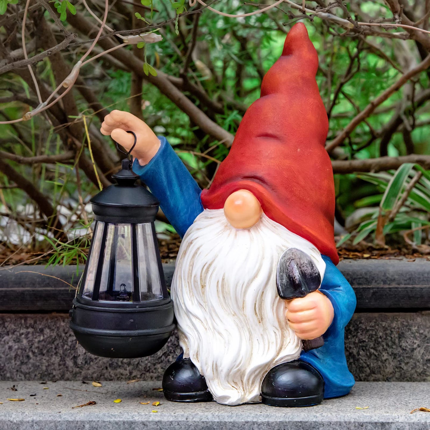 WONDHOME Garden Gnome Outdoor Decoration with Shovel Solar Gnomes Statue with Lantern LED Lights,Terrace Courtyard Lawn Patio Porch Decoration Mother's Day Christmas Housewarming Gift for Mom Women