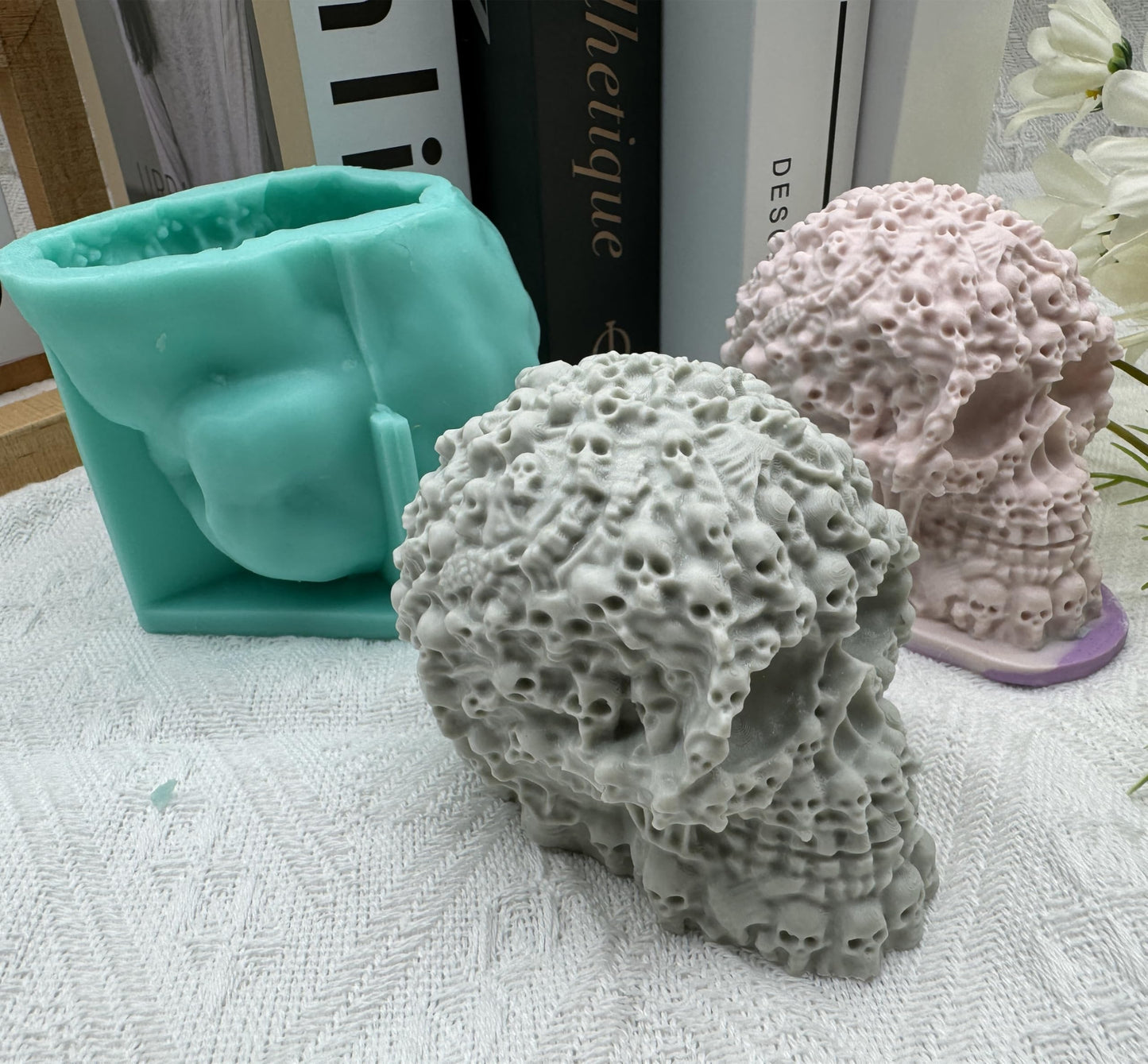 3D Skull Skeleton Silicone Candle Mold,Halloween Decorations Plaster Epoxy Resin Craft Molds,DIY Silicone Mould for Candle Wax Soap Chocolate Cake Making,New Popular Candle Moulds