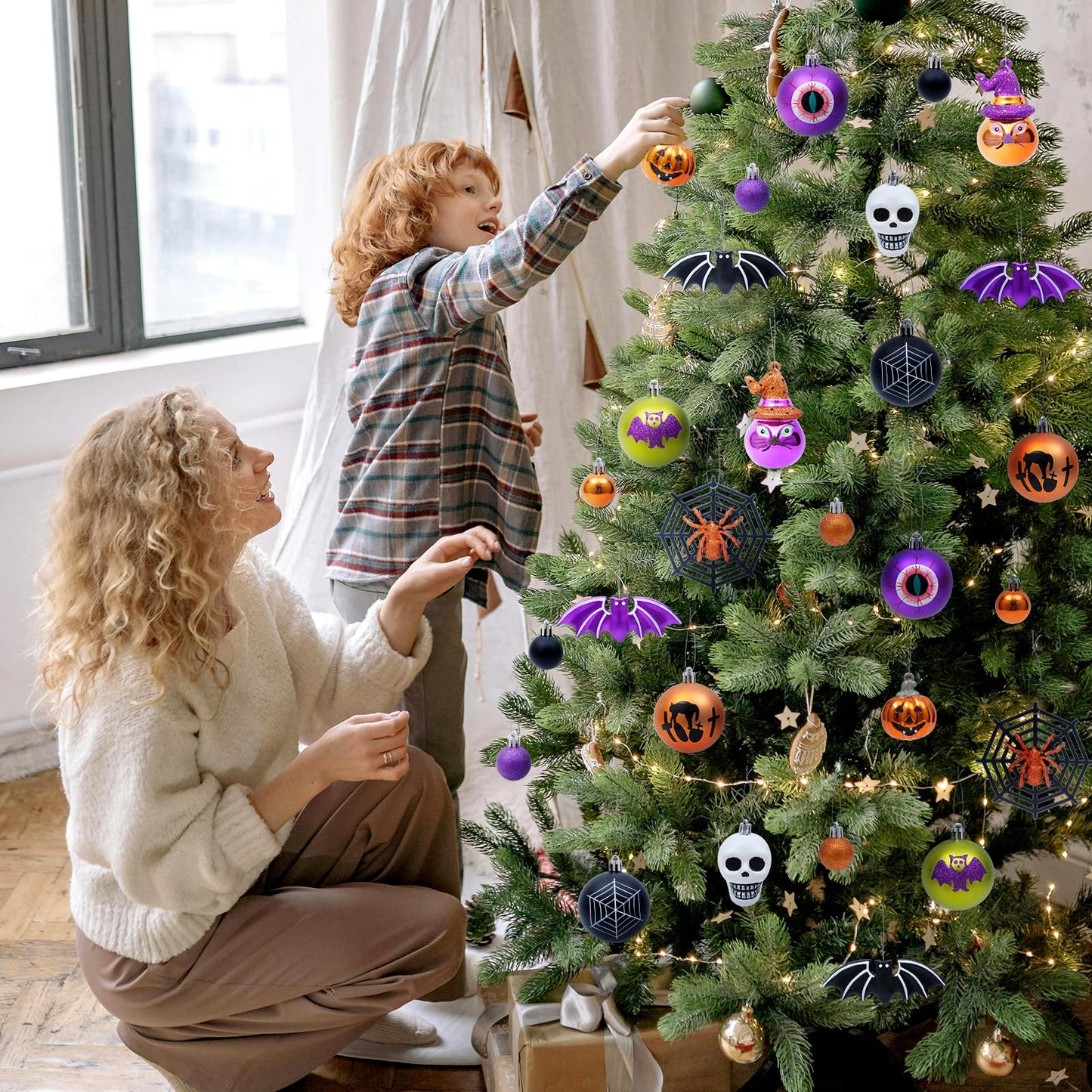 28ct Halloween Ball Ornaments Set, Shatterproof Tree Decorations, Perfect Hanging Ball for Tree Indoor/Outdoor Holiday Halloween Party Decor