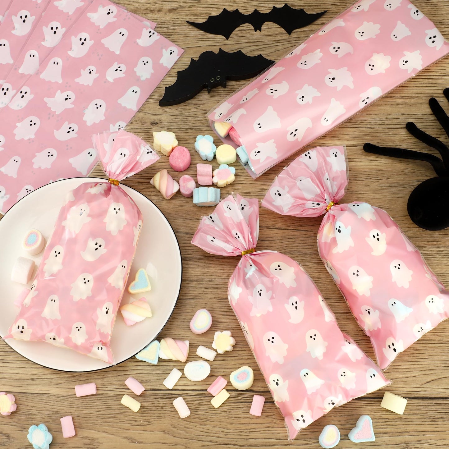 120 PCS Halloween Ghost Cellophane Treat Bags Halloween Pink Plastic Candy Bags Trick or Treat Ghosts Goodie Gift Bag with Twist Ties for Snacks Candy Packing Party Favor Goodies Wrapping Supplies