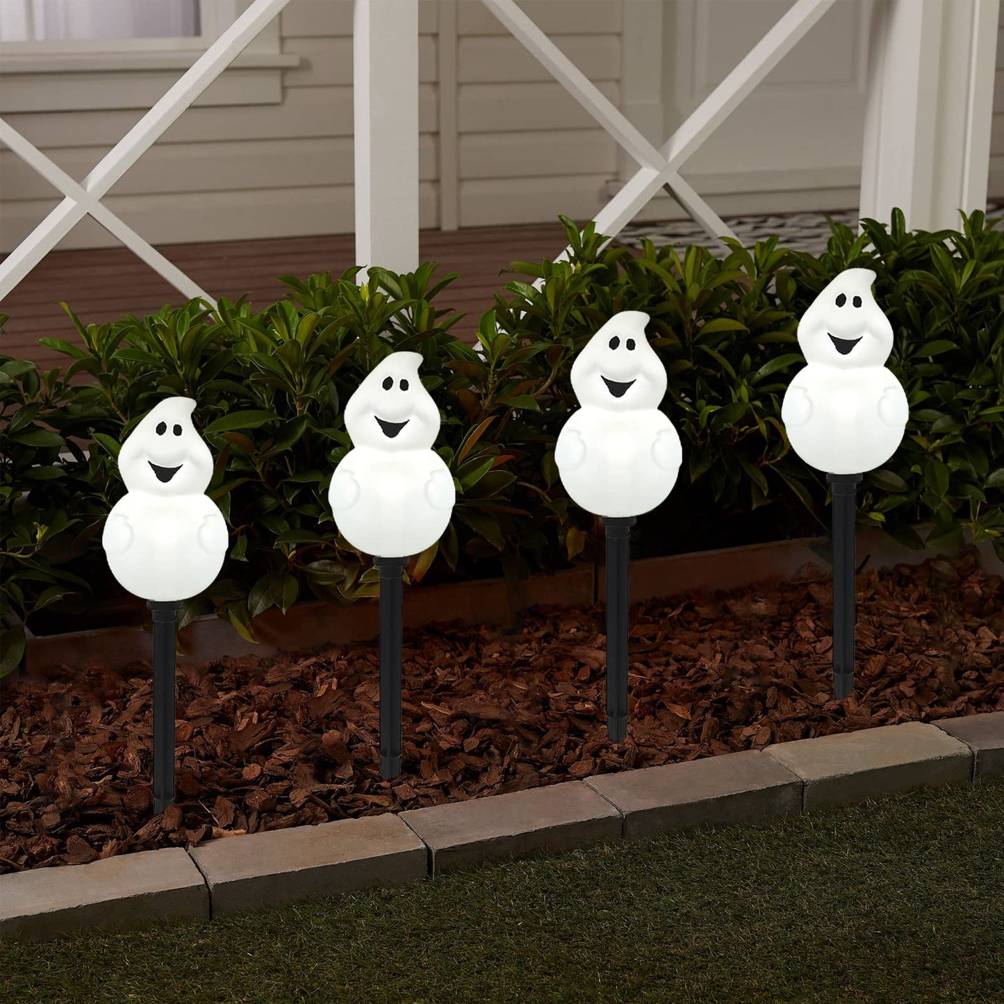 Halloween Ghost Pathway Lights Outdoor, Set of 4 Pre-lit Ghost Pathway Markers Stake Battery Operated Waterproof for Path, Yard, Lawn, Garden, Landscape Halloween Party