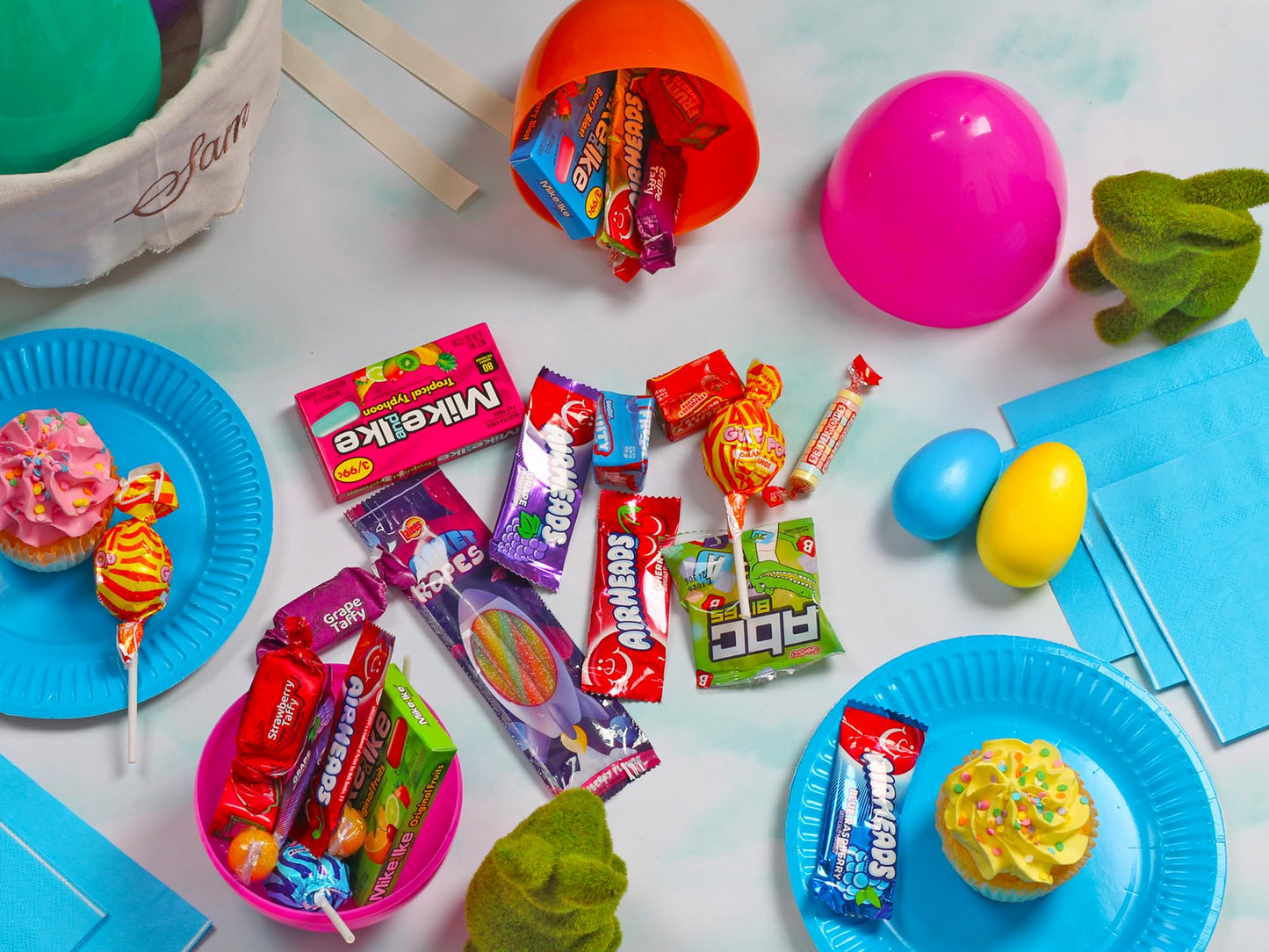 A Great Surprise Assorted Candy Mix - 7 Pound BOX - Individually Wrapped Candies - Pinata Candy Mix