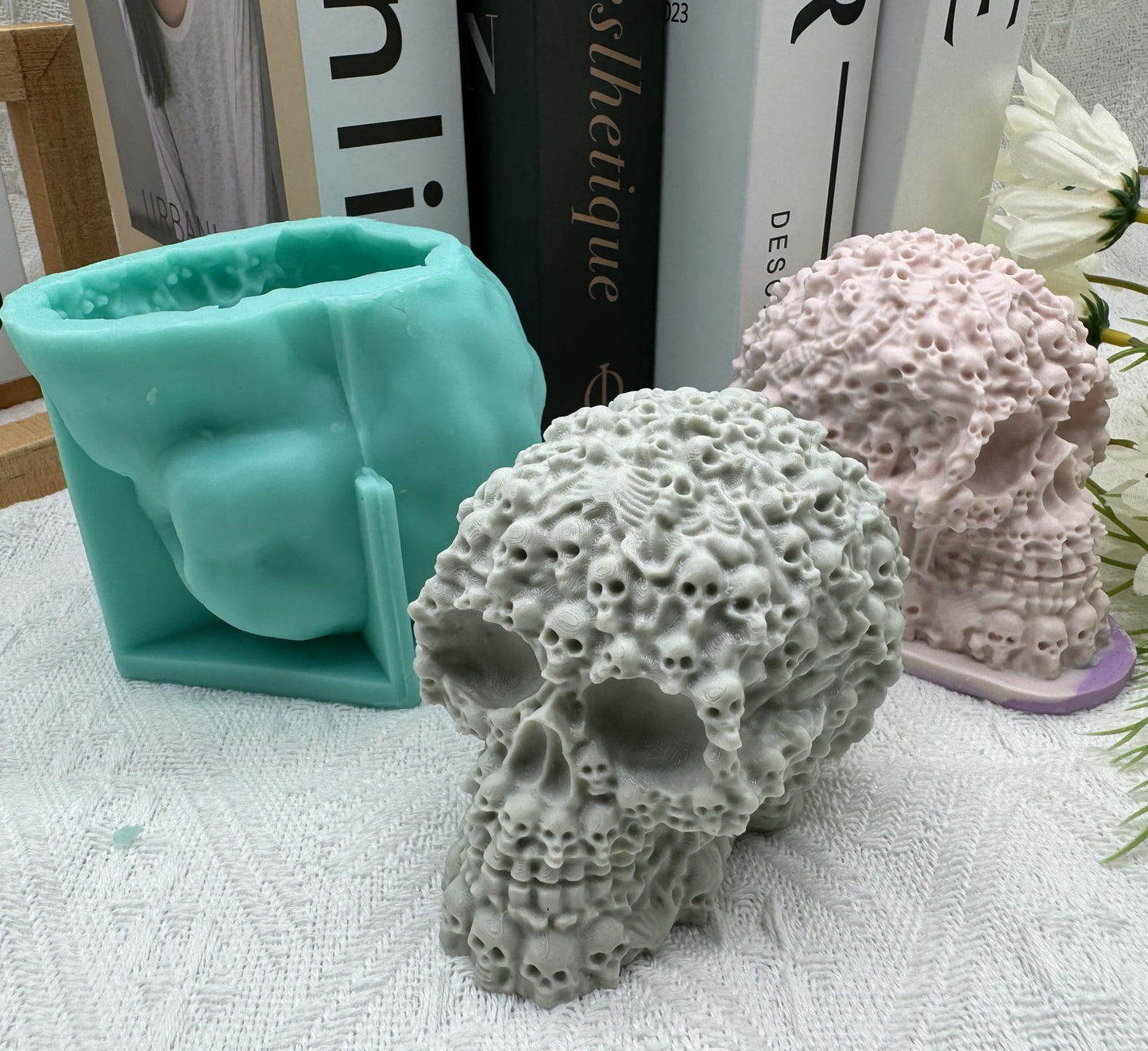 3D Skull Skeleton Silicone Candle Mold,Halloween Decorations Plaster Epoxy Resin Craft Molds,DIY Silicone Mould for Candle Wax Soap Chocolate Cake Making,New Popular Candle Moulds