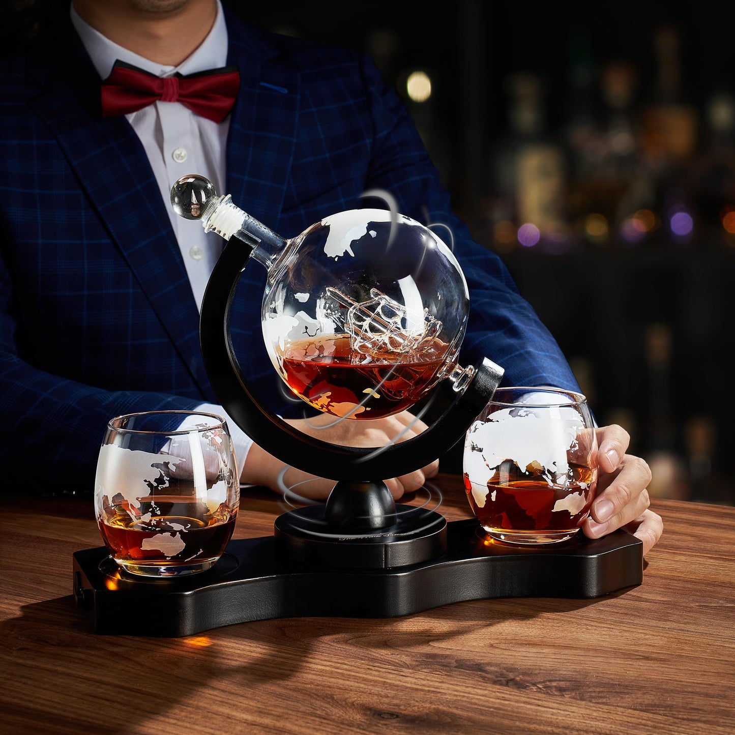 Whiskey Decanter Rotating Globe Set with 2 Etched Whiskey Glasses - Gifts Men Dad, Anniversary Birthday House Warming, Liquor Scotch Bourbon Vodka Gift Him Husband 850ml Ship Decanters, Electronic Set