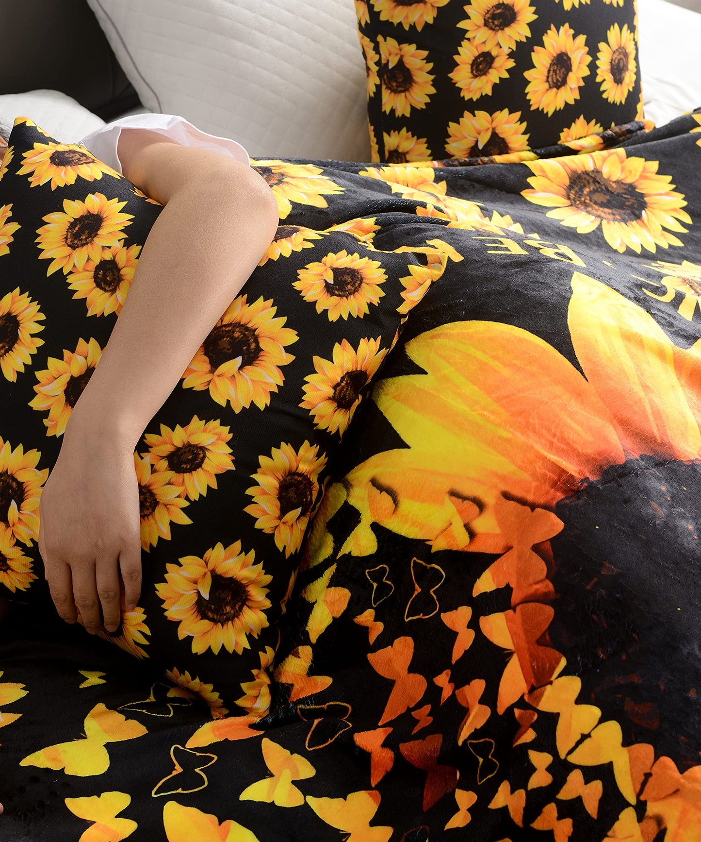 WIBUE Sunflower Throw Blanket 60"x50" with 2 Pcs Pillow Covers 18"x18", Decor Fleece Blanket for Women Men, Fuzzy Soft Cozy Warm Plush Gifts Blankets for Bed Sofa Couch Chair Living Room Bedroom