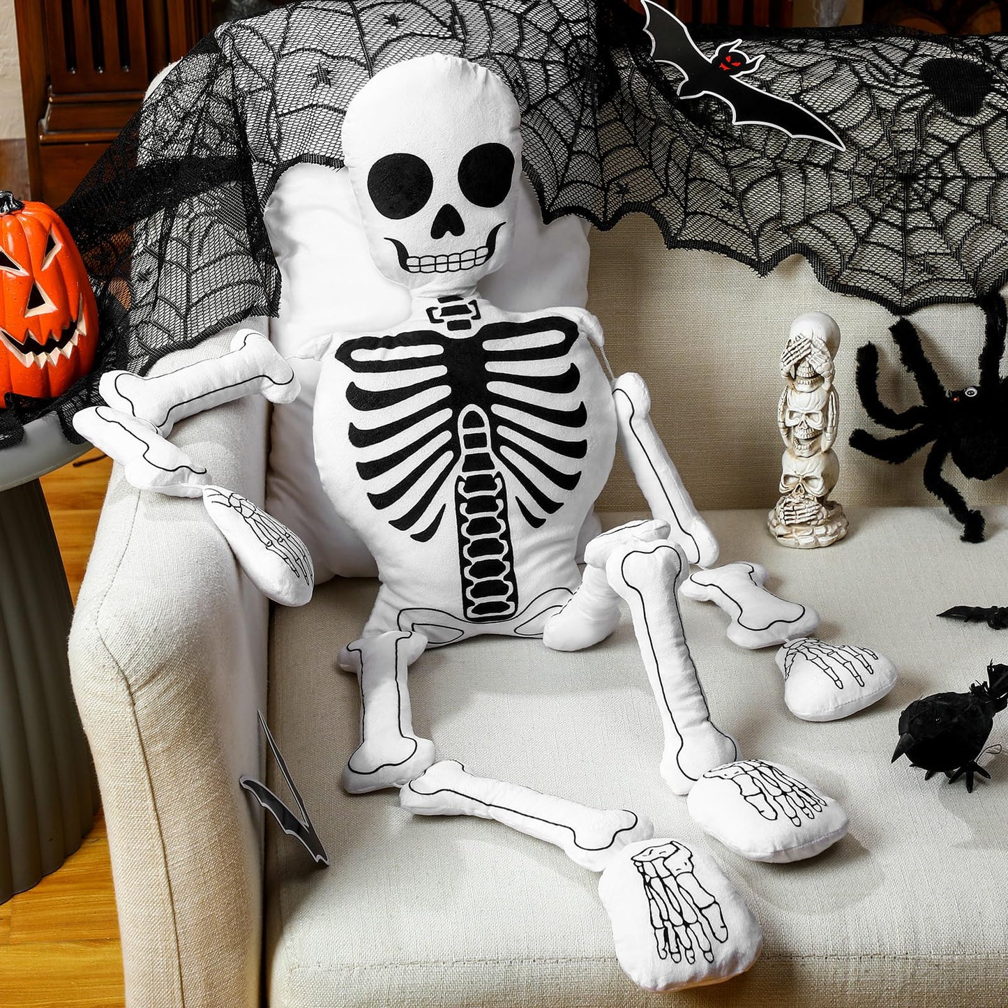 Wonderjune Halloween Skeleton Pillows Realistic Skull Shaped Decorative Gothic Pillow Human-Shaped Plush Stuffed Soft Pillow for Halloween Sofa Bed Home Couch Decor(Classic)
