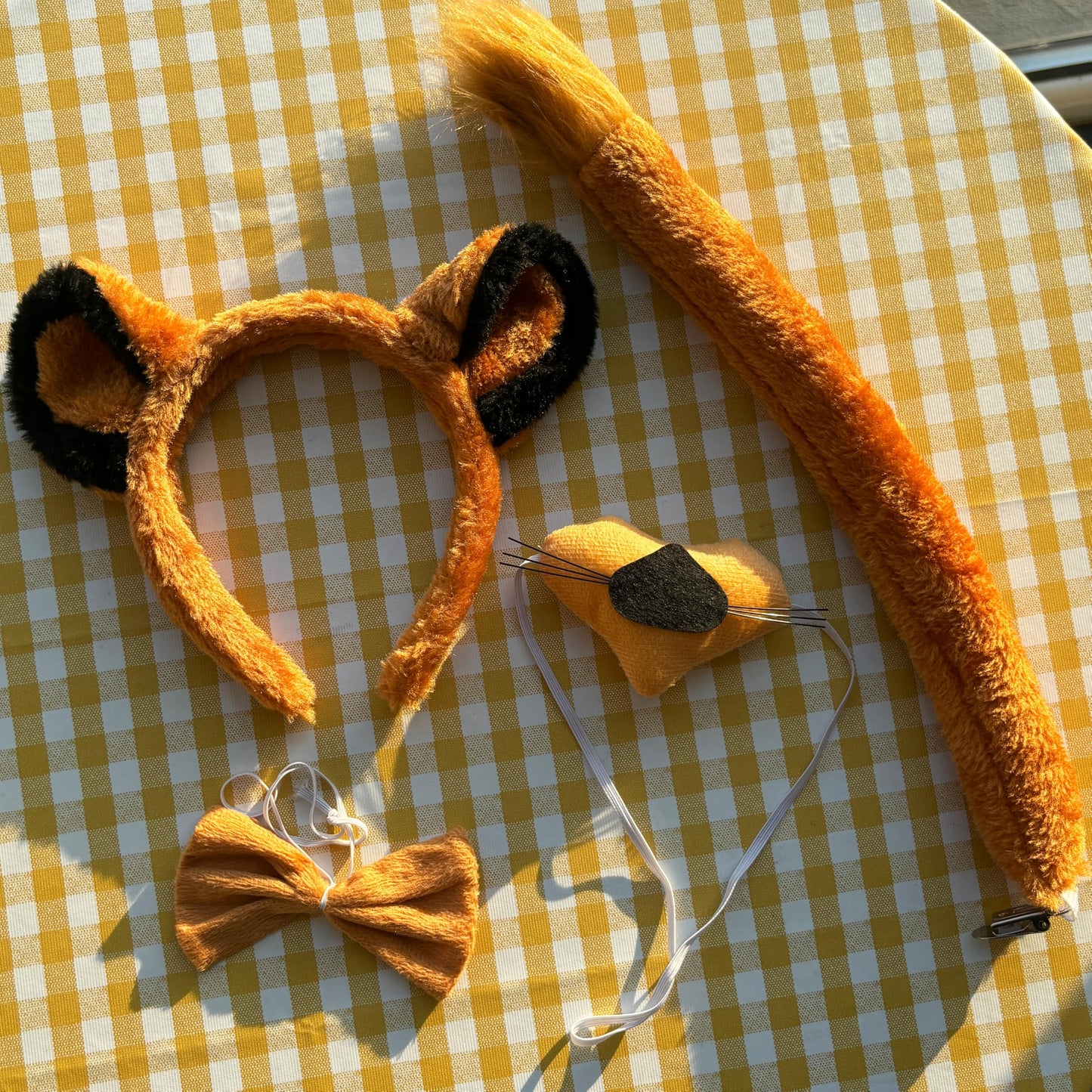 4Pcs Lion Ears Costume Headband Nose Tail Bow Tie Lion Themed Party for Women Birthday Halloween Dress up Adult